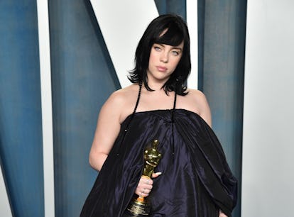 BEVERLY HILLS, CALIFORNIA - MARCH 27: Billie Eilish attends the 2022 Vanity Fair Oscar Party hosted ...