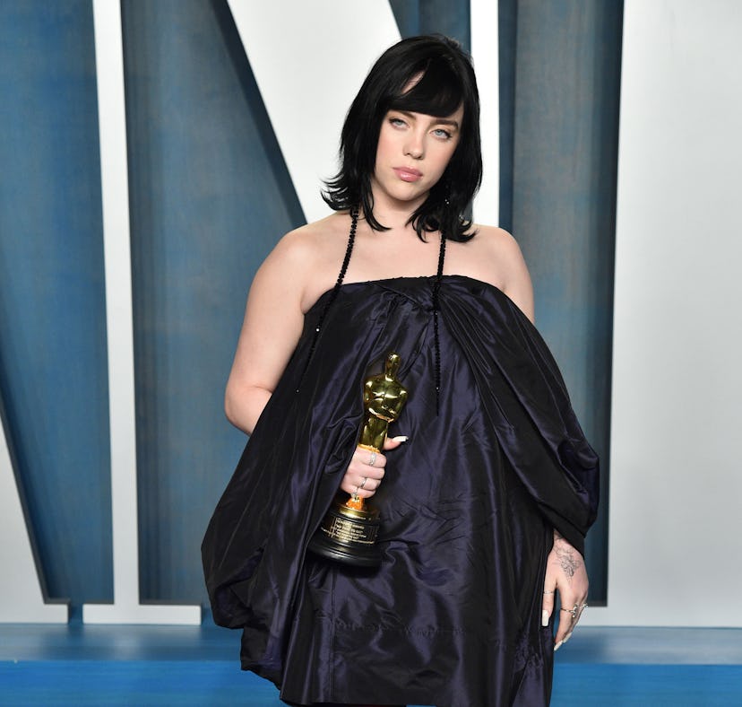 BEVERLY HILLS, CALIFORNIA - MARCH 27: Billie Eilish attends the 2022 Vanity Fair Oscar Party hosted ...