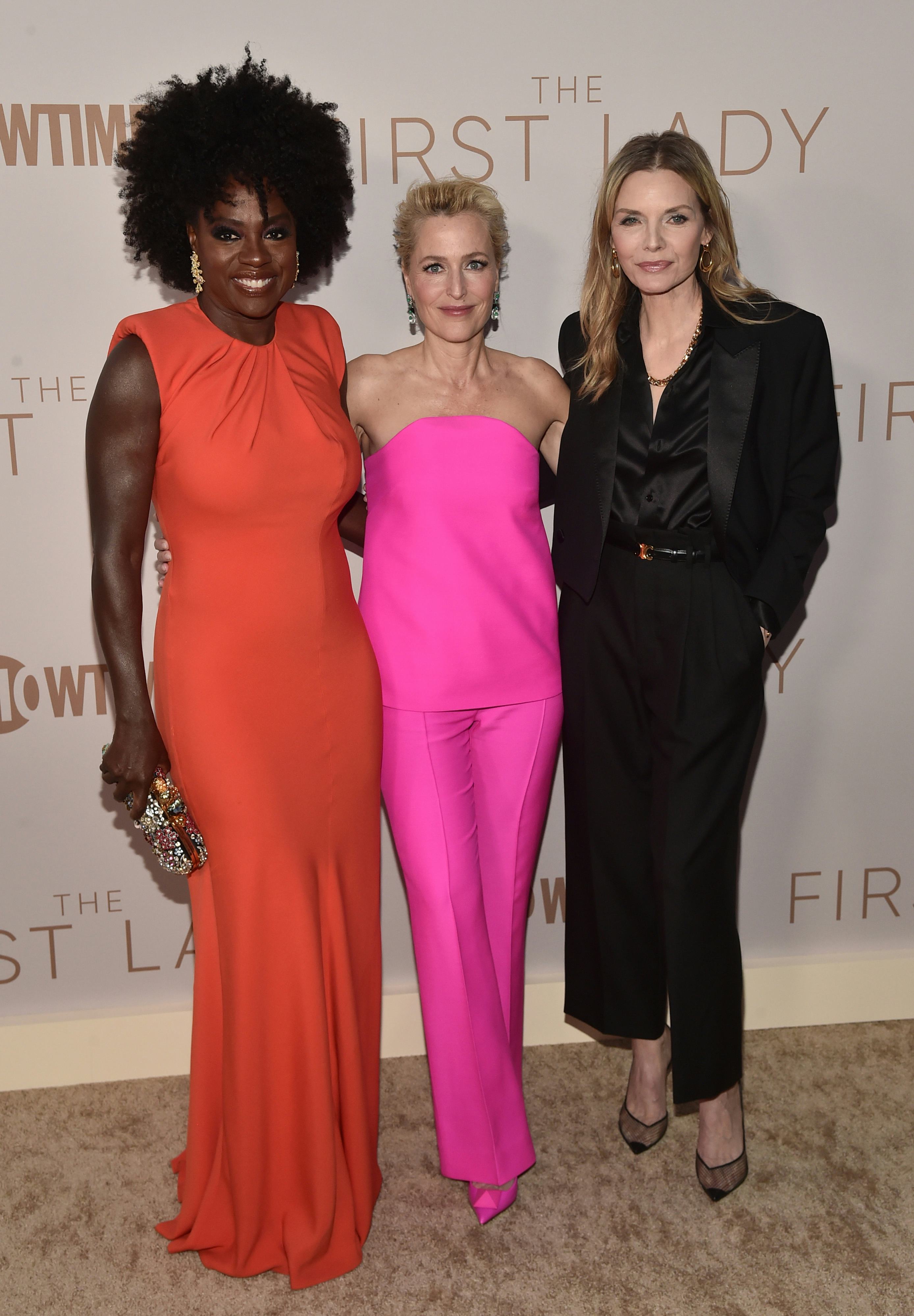 michelle pfeiffer black dress