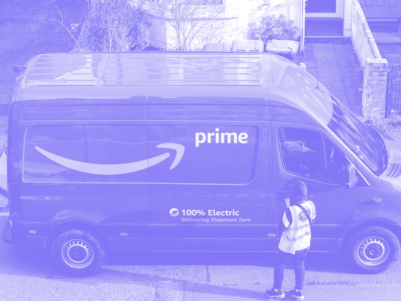 LONDON, UNITED KINGDOM - 2020/11/24: An Amazon Prime delivery van is seen in London. (Photo by Dinen...