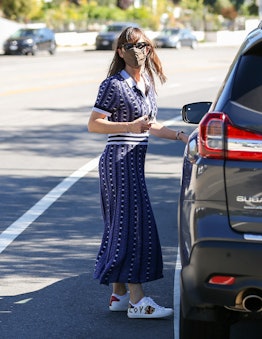 Jennifer Garner dress and Gucci sneakers outfit