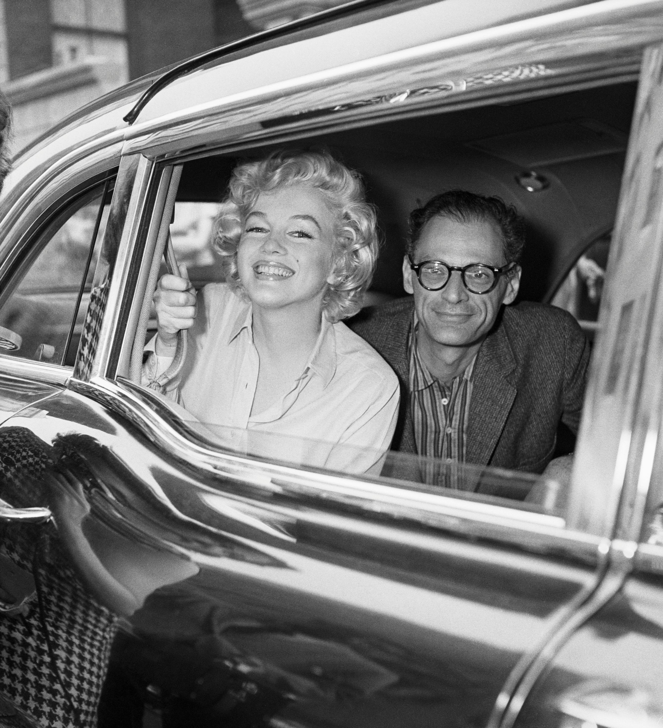 (Original Caption) 6/26/1959-New York, NY: Marilyn Monroe and Arthur Miller leaving Lenox Hill Hospi&hellip;