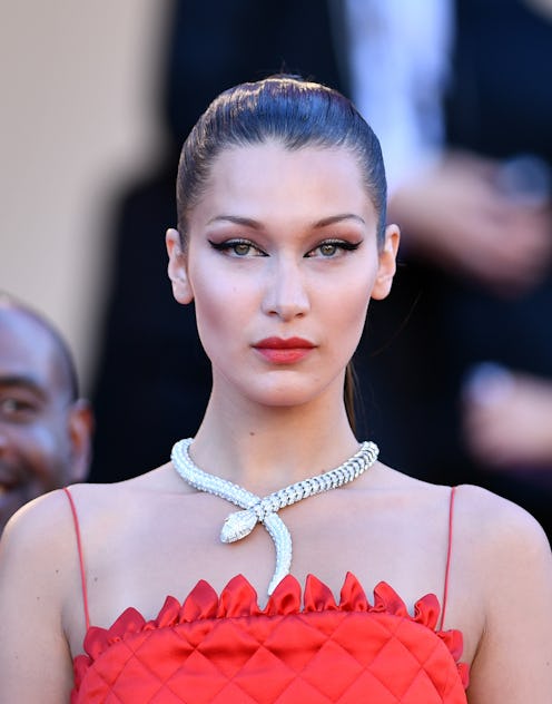 Bella Hadid with black inner corner eyeliner.