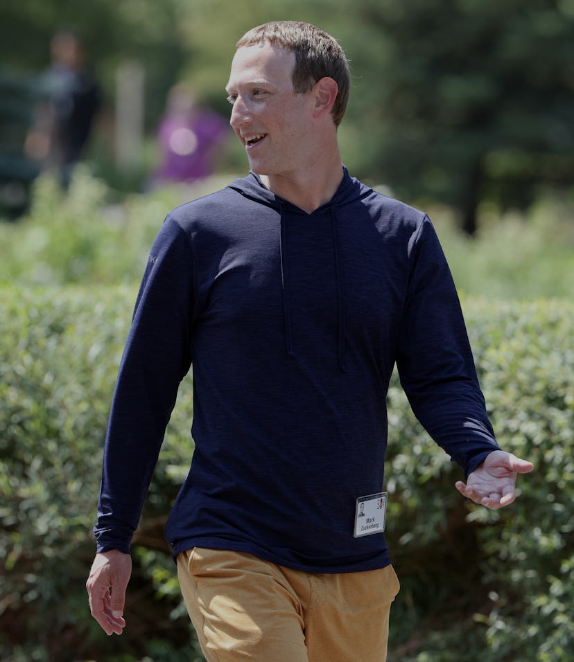 SUN VALLEY, IDAHO - JULY 08: CEO of Facebook Mark Zuckerberg walks to lunch following a session at t...