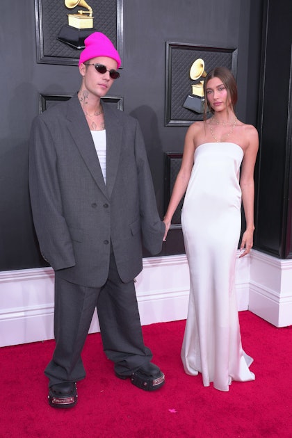 Justin Bieber & Hailey Baldwin At Grammys 2022: Red Carpet Looks