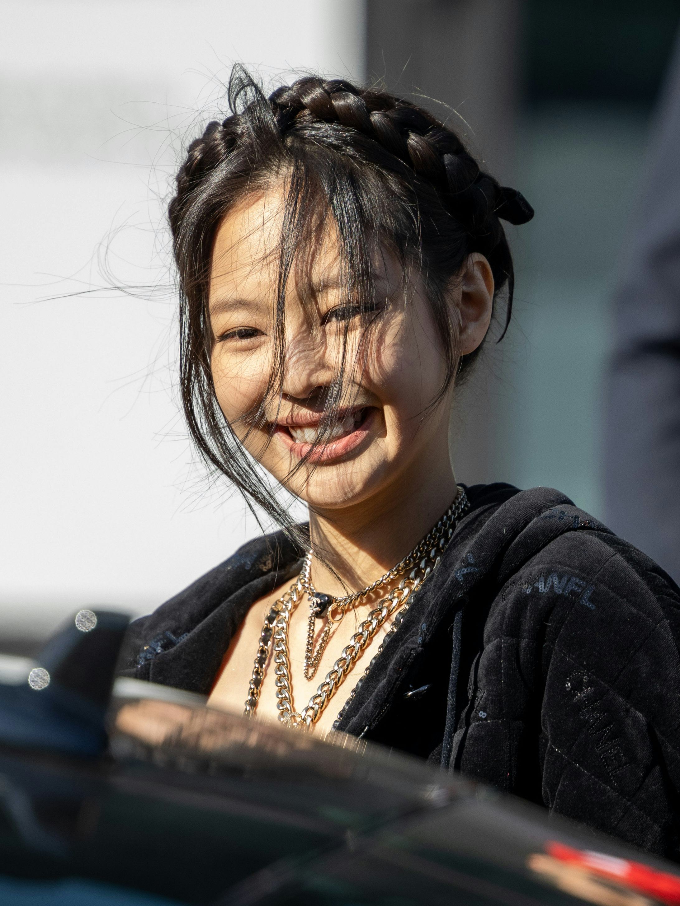 BLACKPINK&rsquo;s Jennie Kim wore a halo braid while attending the Chanel Womenswear Fall/Winter 2022/2023&hellip;