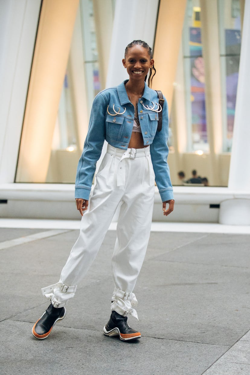 The 10 Best Denim Jacket Outfits That *Actually* Feel Exciting