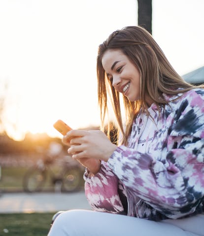 WhatsApp Launched New Emoji Reactions, & Here's What They All Mean