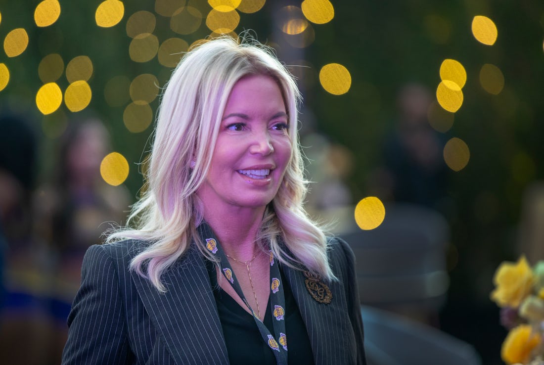 Who Is Jeanie Buss & How Much Is She Worth? This Is The Lakers