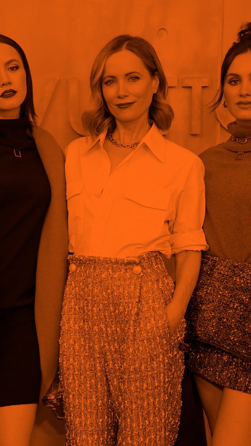 SAN DIEGO, CALIFORNIA - MAY 12: (L-R) Iris Apatow, Leslie Mann, and Maude Apatow attend the Louis Vu...