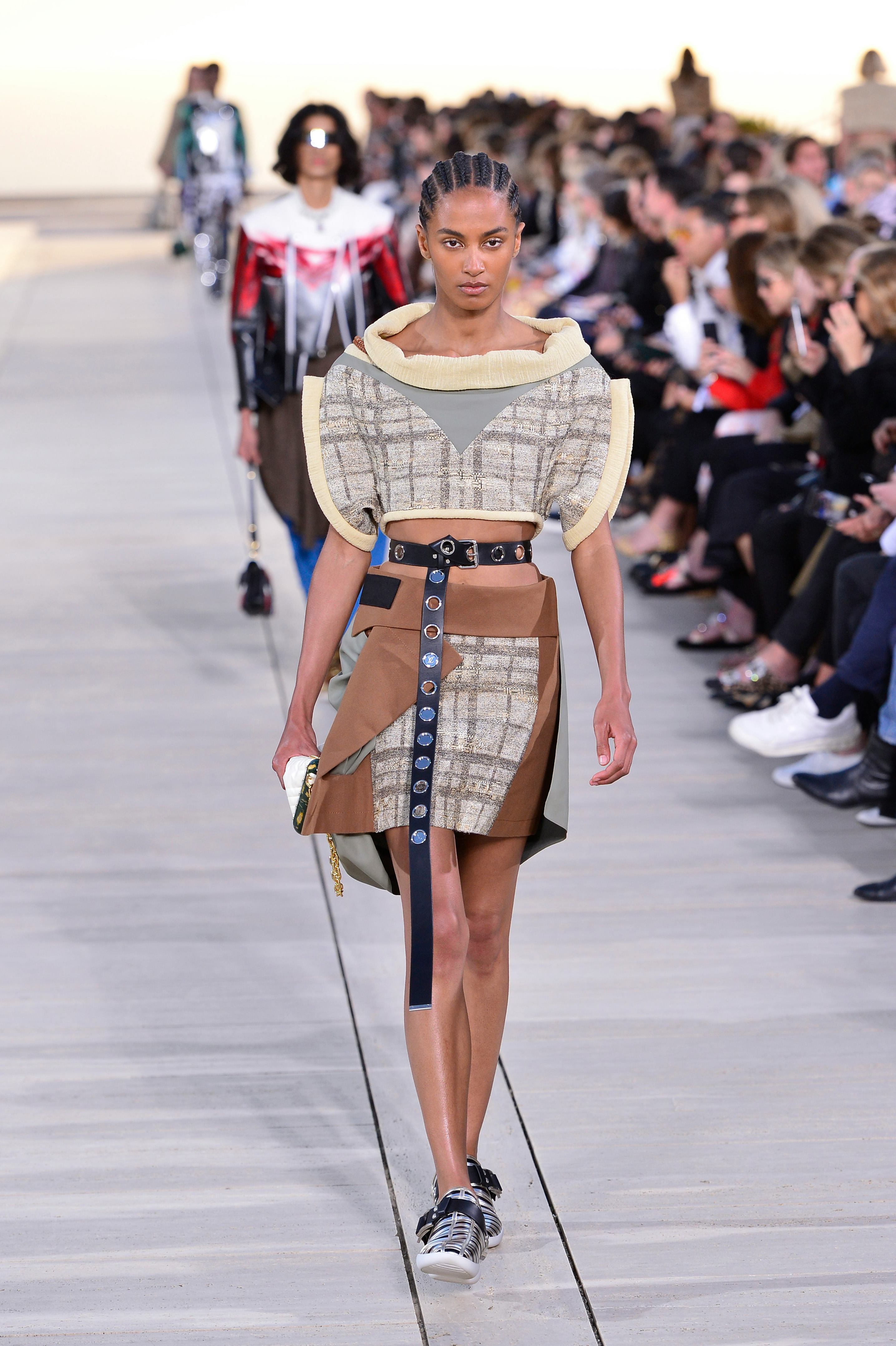 Louis Vuitton's Cruise 2023 Show Sparkled On The San Diego Louis Vuitton's Cruise 2023 Show Sparkled On The San Diego
