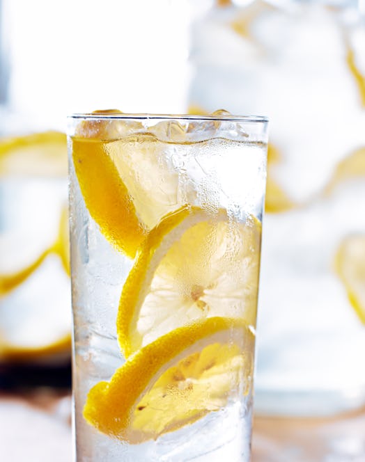 tray with glasses of lemonade.