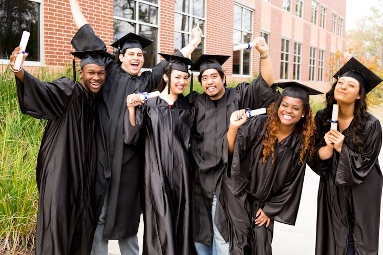 Graduates plan some fun things to do after your graduation ceremony and during the day.
