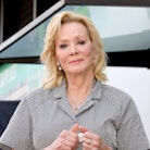Jean Smart talks about the stresses of parenting as a widow and working mom.