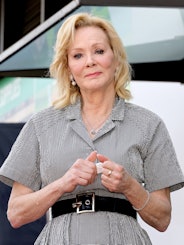 Jean Smart talks about the stresses of parenting as a widow and working mom.