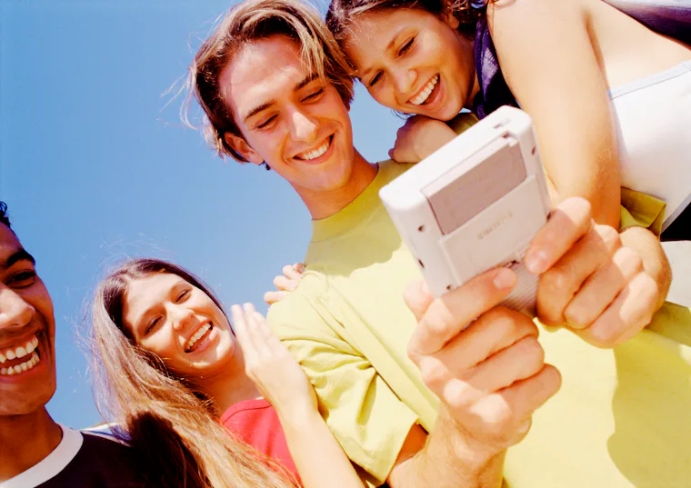 15 Pieces Of ‘90s Technology That Used To Seem So High-Tech