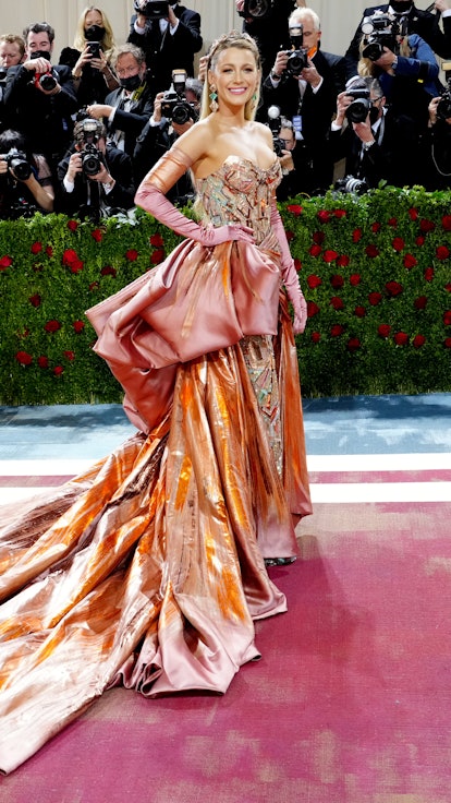 Blake Lively and Ryan Reynolds had so many glam photos at the 2022 Met Gala.