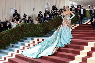 Met Gala 2022: Blake Lively Debuted a New Charlotte Tilbury Bronzer -  Photos