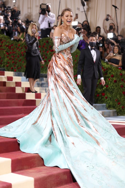 Blake Lively attends The 2022 Met Gala Celebrating "In America: An Anthology of Fashion" 