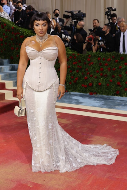 NEW YORK, NEW YORK - MAY 02: Paloma Elsesser attends The 2022 Met Gala Celebrating "In America: An A...
