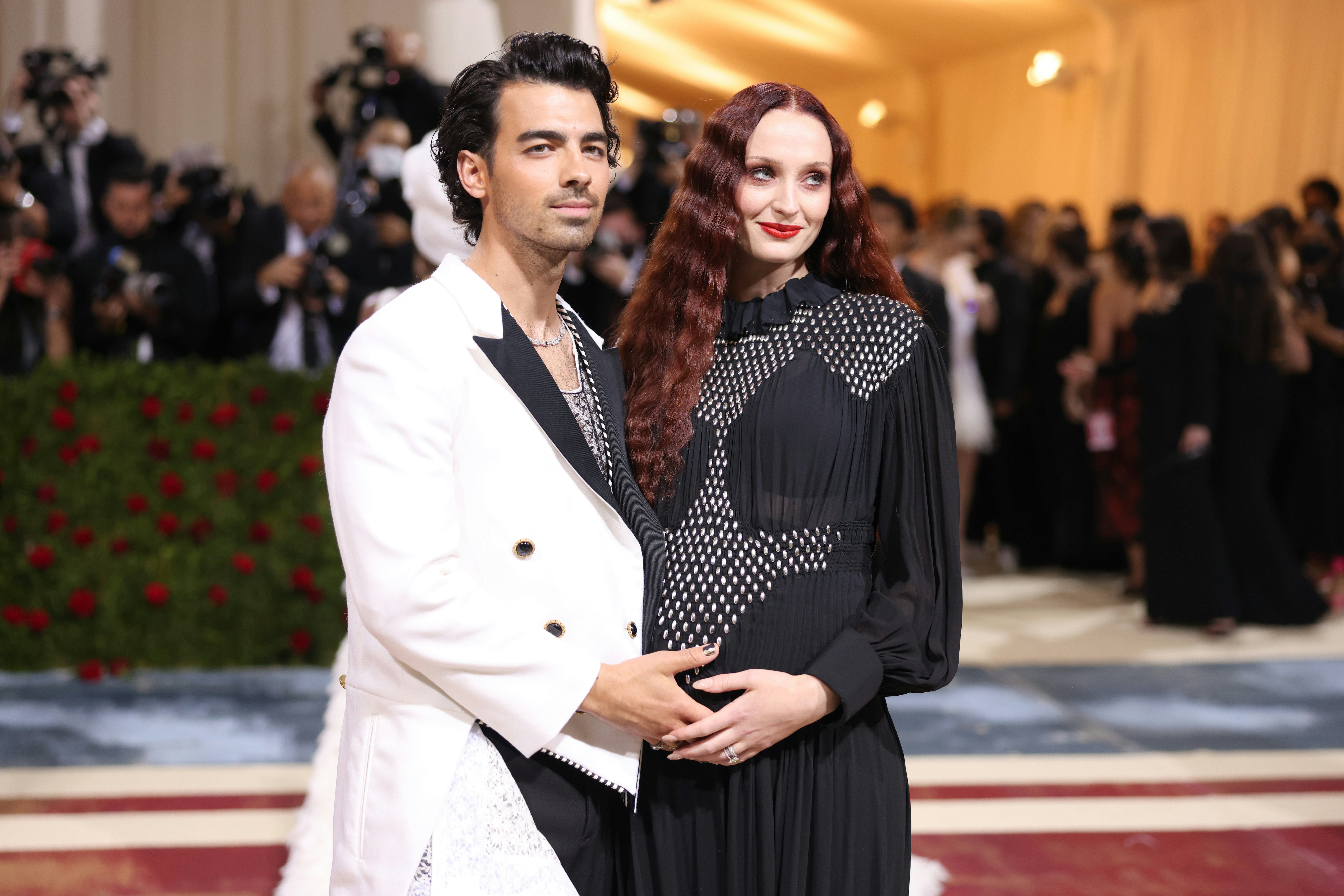 Joe Jonas and Sophie Turner looked incredible in photos from the 2022 Met Gala.