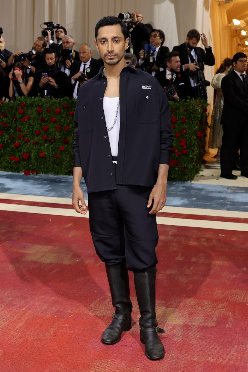 NEW YORK, NEW YORK - MAY 02: Riz Ahmed attends The 2022 Met Gala Celebrating "In America: An Antholo...