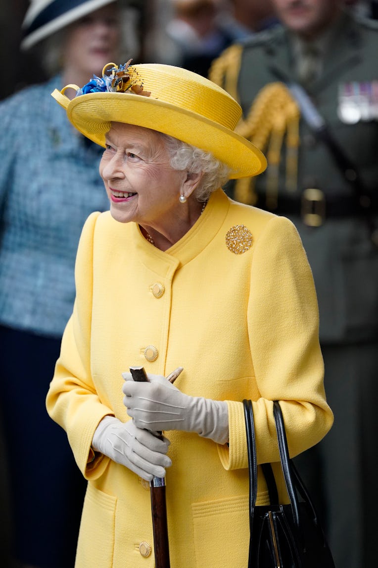 LONDON, ENGLAND - MAY 17: Queen Elizabeth II attends the Elizabeth line's official opening at Paddin...