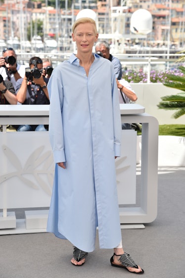 Tilda Swinton attends the photocall for "Three Thousand Years Of Longing (Trois Mille Ans A T'Attend...