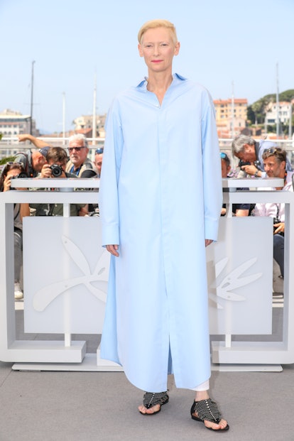 CANNES, FRANCE - MAY 21: Tilda Swinton attends the photocall for "Three Thousand Years Of Longing (T...