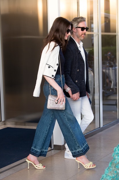 Anne Hathaway wears jeans in Cannes.