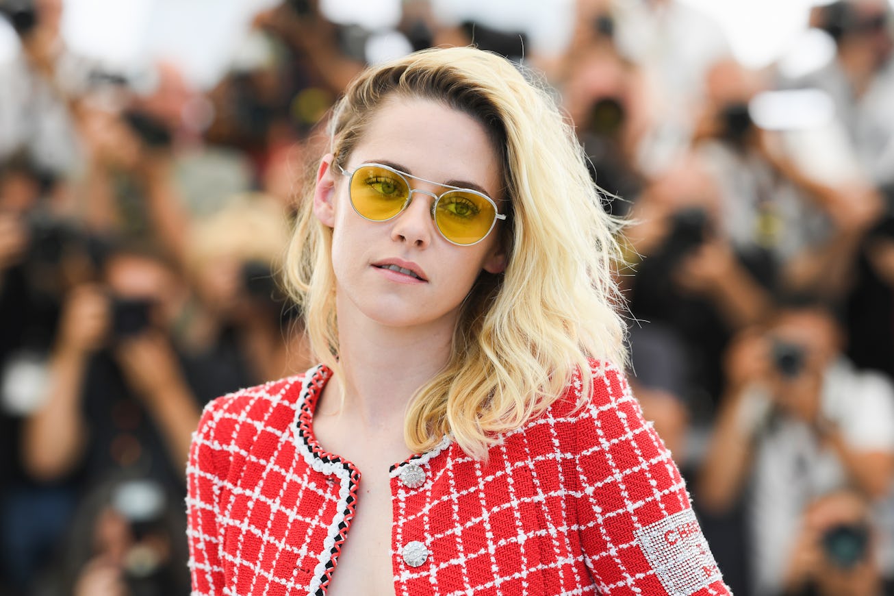 CANNES, FRANCE - MAY 24: Kristen Stewart attends the photocall for "Crimes Of The Future" during the...