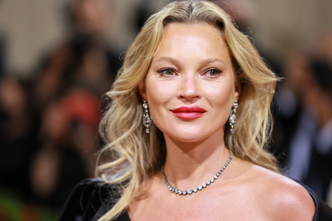 NEW YORK, NEW YORK - MAY 02: Kate Moss attends The 2022 Met Gala Celebrating "In America: An Antholo...