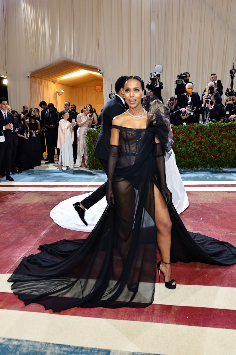 NEW YORK, NEW YORK - MAY 02: Kerry Washington attends The 2022 Met Gala Celebrating "In America: An ...