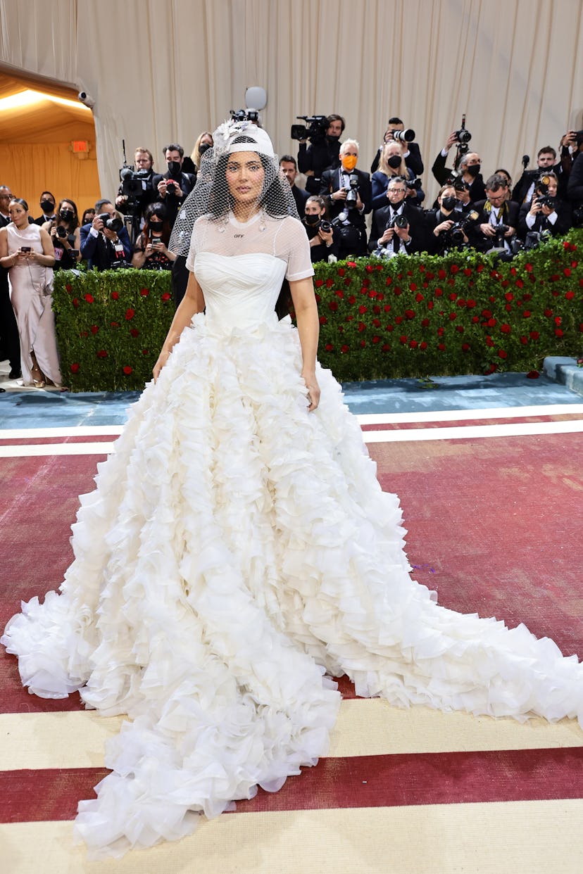 NEW YORK, NEW YORK - MAY 02: Kylie Jenner attends The 2022 Met Gala Celebrating "In America: An Anth...