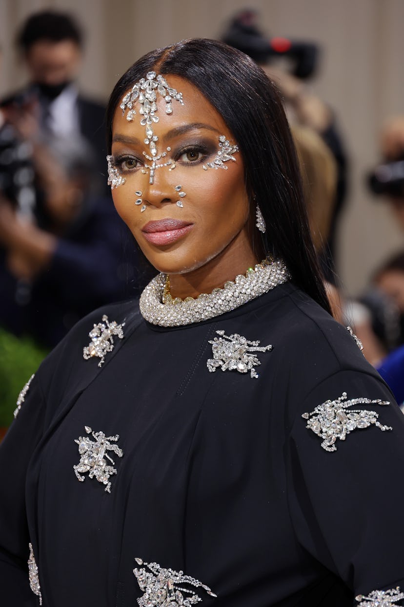 NEW YORK, NEW YORK - MAY 02: Naomi Campbell attends The 2022 Met Gala Celebrating "In America: An An...