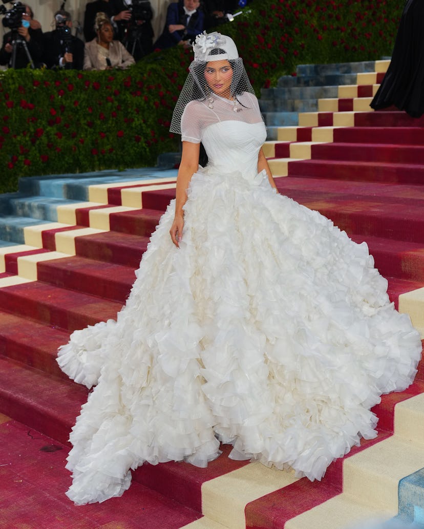 NEW YORK, NEW YORK - MAY 02: Kylie Jenner attends The 2022 Met Gala Celebrating "In America: An Anth...