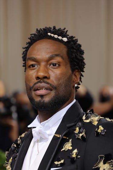 NEW YORK, NEW YORK - MAY 02: Yahya Abdul-Mateen II attends The 2022 Met Gala Celebrating "In America...