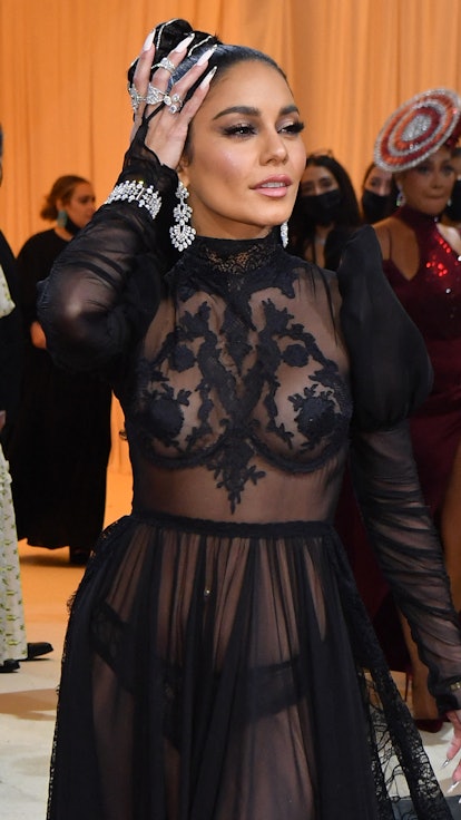 Vanessa Hudgens arrives nearly naked for the 2022 Met Gala. (Photo by ANGELA  WEISS / AFP) (Photo by...