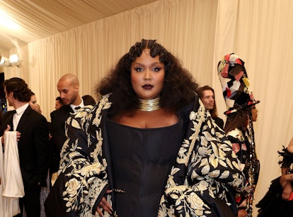 NEW YORK, NEW YORK - MAY 02: (Exclusive Coverage) Lizzo arrives at The 2022 Met Gala Celebrating "In...