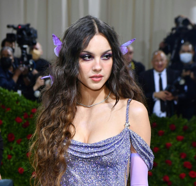 Olivia Rodrigo fans think she's dating TikTok star Vinnie Hacker.