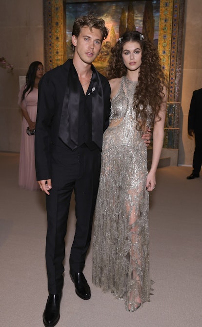 NEW YORK, NEW YORK - MAY 02: (Exclusive Coverage) Austin Butler and Kaia Gerber attend The 2022 Met ...