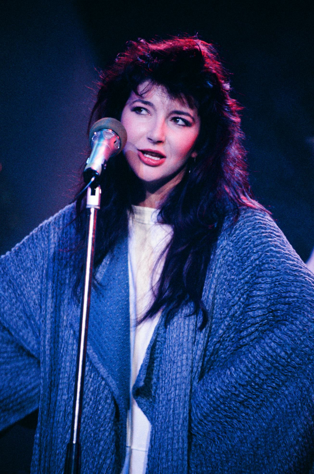Kate Bush - Peter's Pop Show - 1985 - Kate Bush performt in der ZDF Sendung "Peter's Pop Show" am 30...