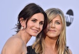 HOLLYWOOD, CA - JUNE 07:  Actors Courteney Cox and Jennifer Aniston arrive at the American Film Inst...
