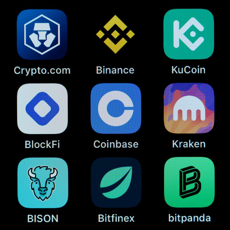 15 June 2022, Baden-Wuerttemberg, Rottweil: The application apps of cryptocurrency exchanges Crypto....