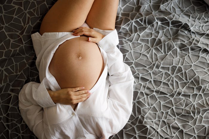 pregnant woman lying on bed, can you have oral sex while on bed rest