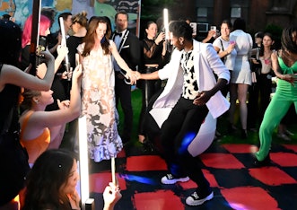 NEW YORK, NEW YORK - JUNE 15: Guests and performers dance as alice + olivia by Stacey Bendet celebra...