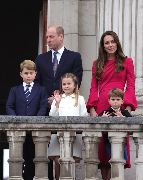 LONDON, ENGLAND - JUNE 05: Prince George of Cambridge, Prince William, Duke of Cambridge, Princess C...