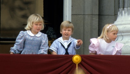 LONDON, UNITED KINGDOM - JUNE 15:  Zara Phillips, Prince William and Lady Davina Windsor stand on th...