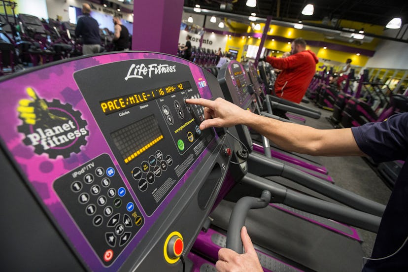 planet fitness treadmill, is planet fitness open on father's day?