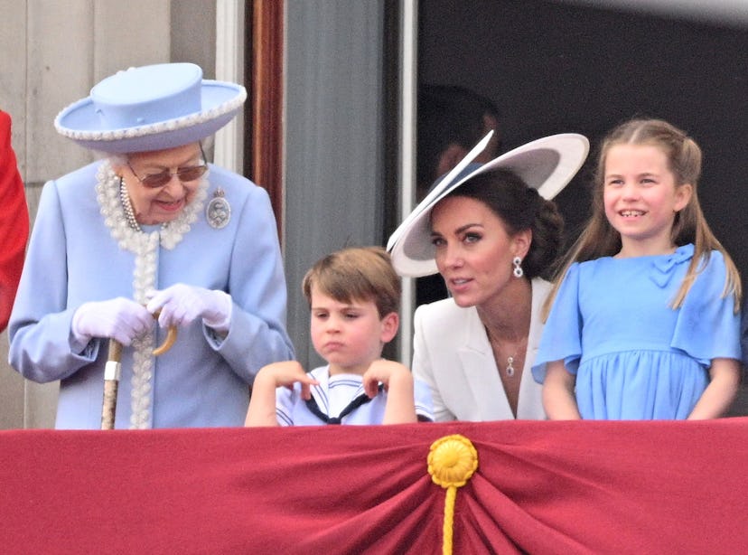  Queen Elizabeth II, Prince Louis of Cambridge, Catherine, Duchess of Cambridge and Princess Charlot...